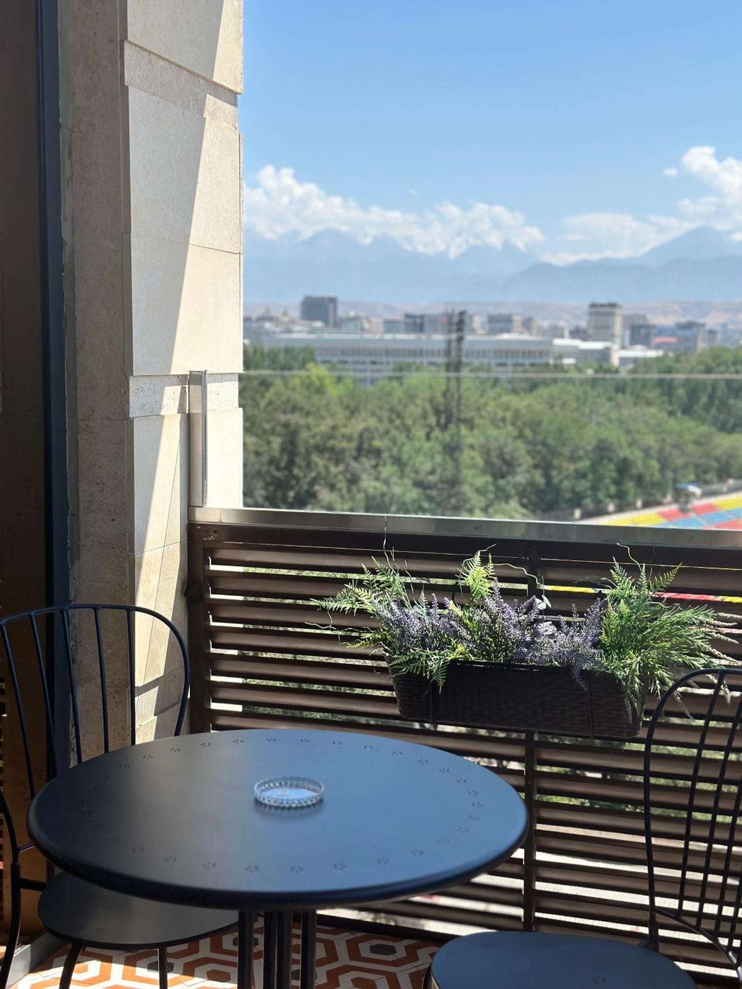 Logvinenko Apartment Biškek Exteriér fotografie